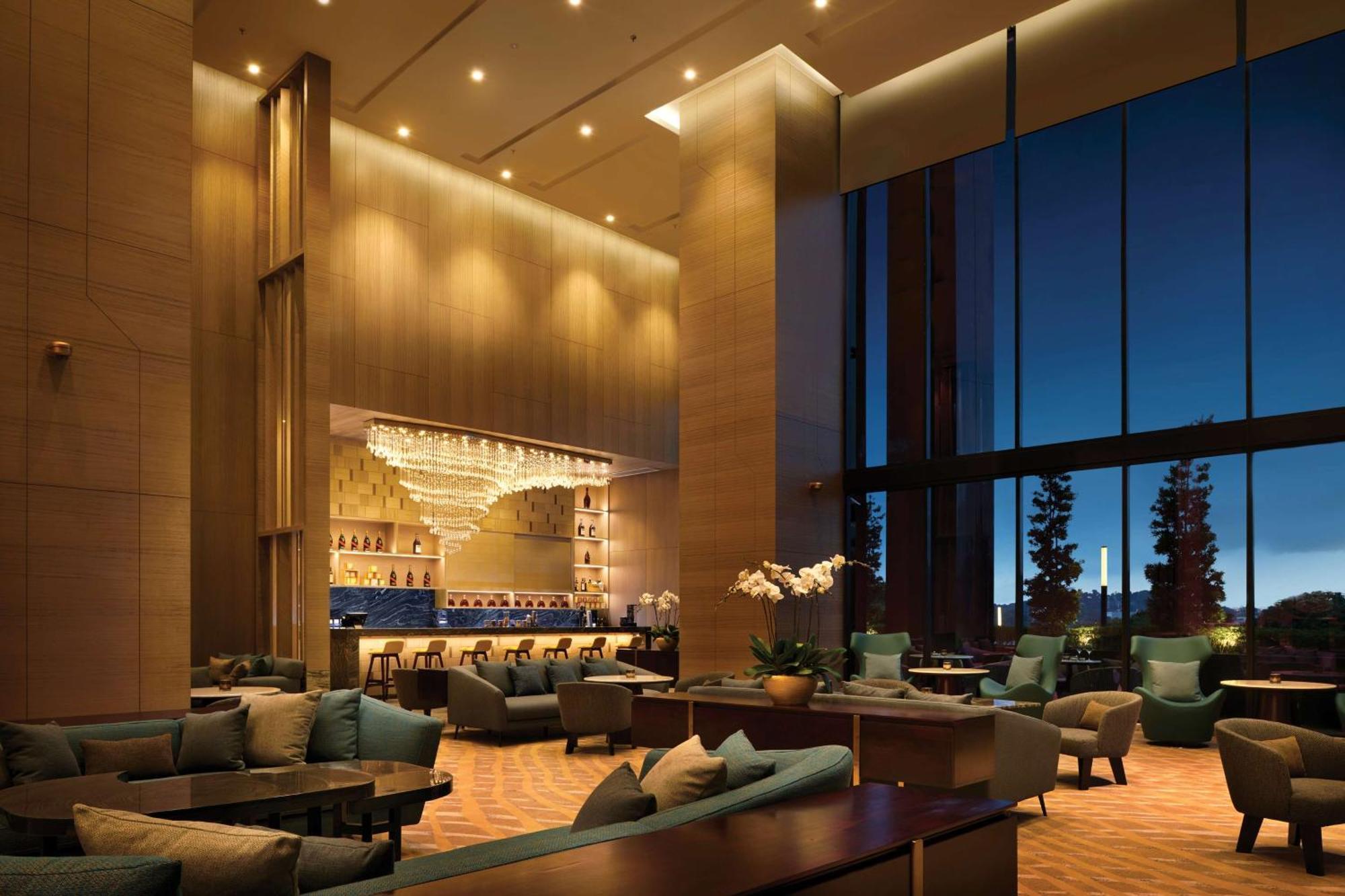 Doubletree By Hilton Shah Alam I-City Экстерьер фото The lounge at the hotel