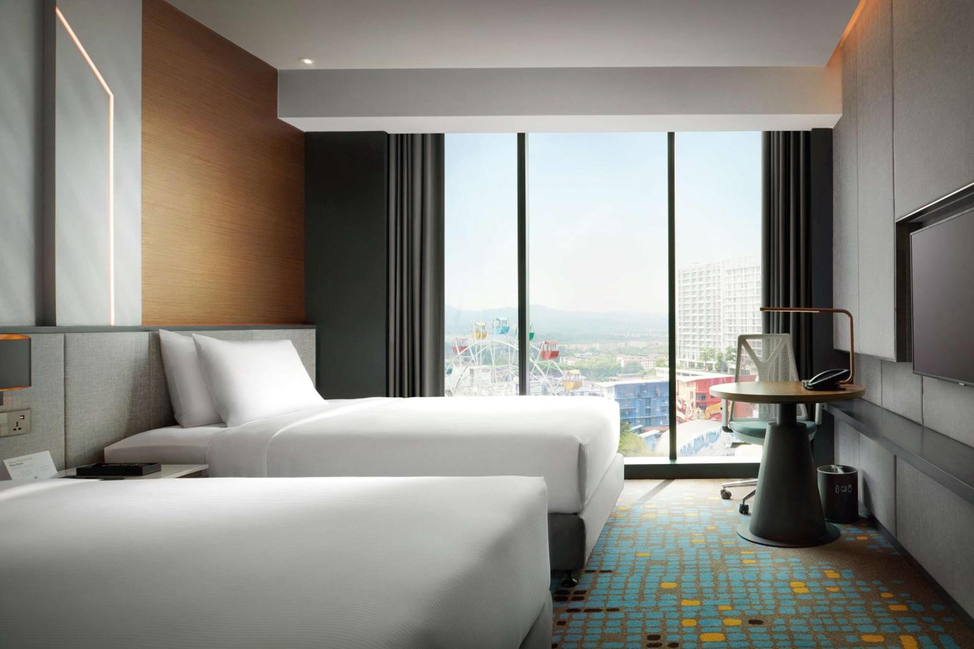 Doubletree By Hilton Shah Alam I-City Экстерьер фото Deluxe Room