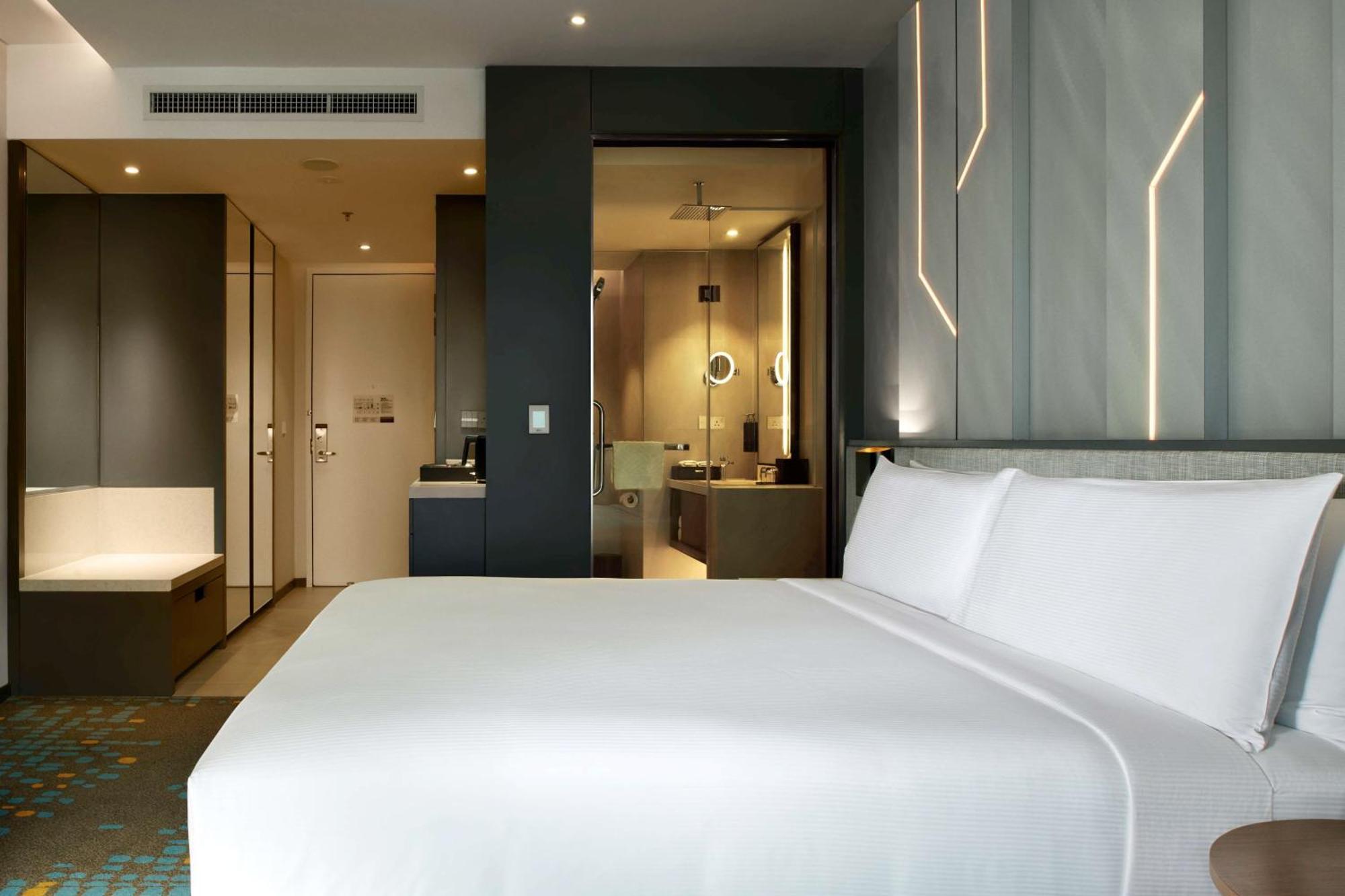 Doubletree By Hilton Shah Alam I-City Экстерьер фото Deluxe Room