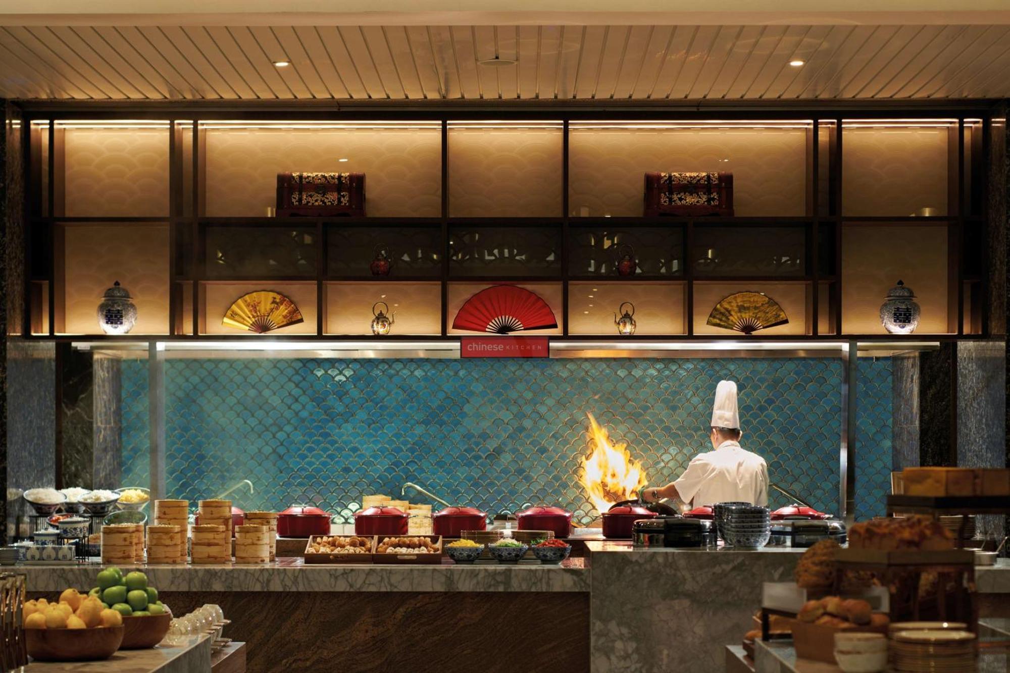 Doubletree By Hilton Shah Alam I-City Экстерьер фото Live kitchen at the hotel