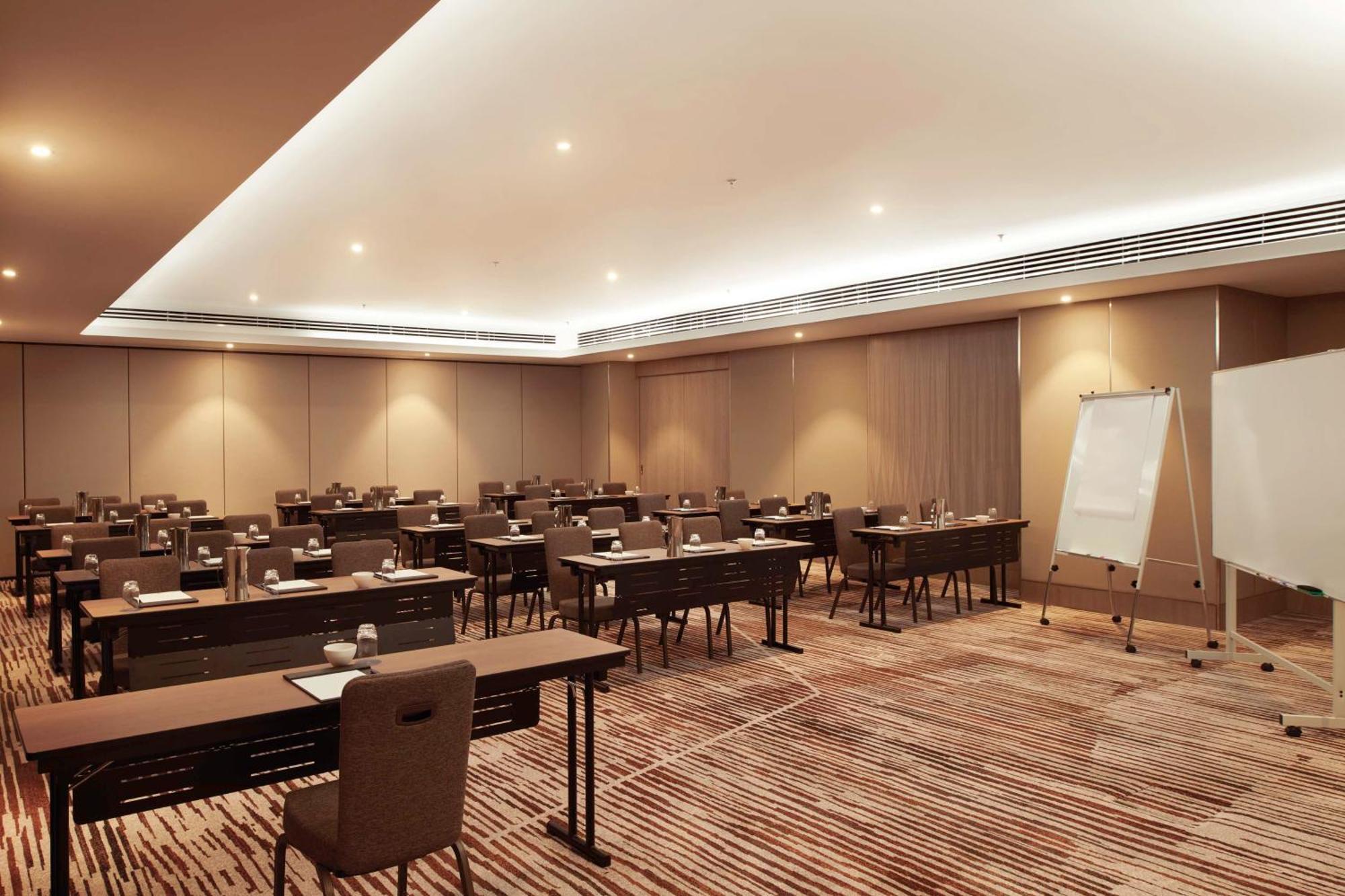 Doubletree By Hilton Shah Alam I-City Экстерьер фото Meeting room